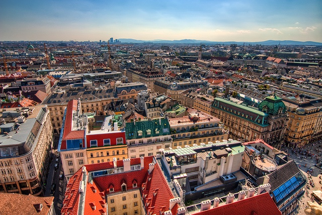 The potential of green and blue infrastructure to reduce urban heat load in the city of Vienna