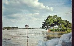 Projections of climate change impacts on floods and droughts in Germany