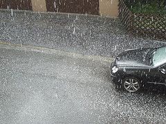 Projected changes in hailstorms during the 21st century over the UK