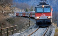 It pays off to adapt road and rail transport to climate change. Austria as an example