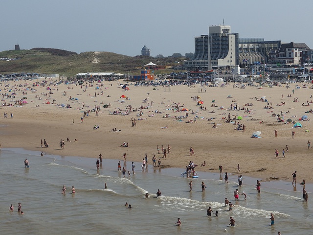 Warmest night in The Netherlands so far. Extreme summer temperatures are rising - an update